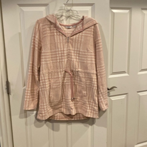 10 Liz Claiborne NewYork pink and white hooded jacket - Picture 1 of 4